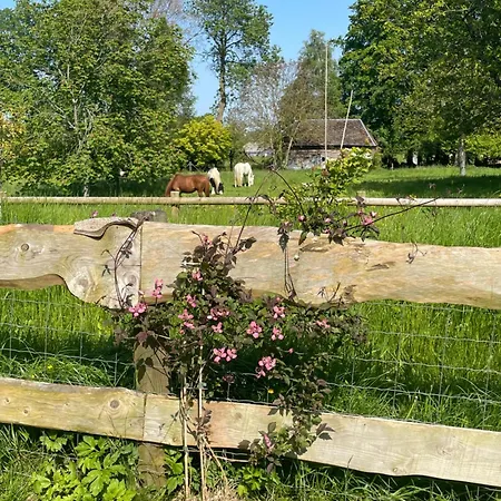 度假居 Le Clos Du Val A Loup Bénarville