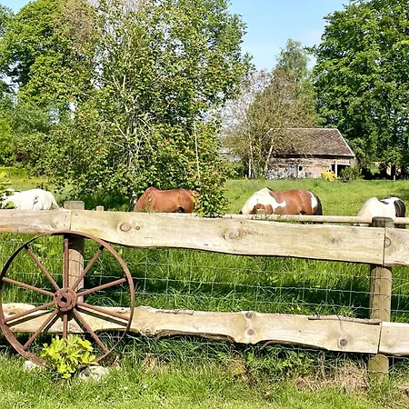 Le Clos Du Val A Loup Bénarville